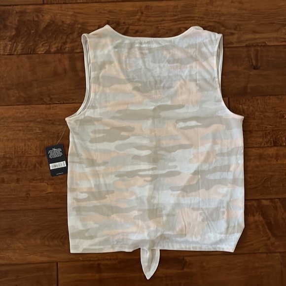 NWT Lucky Brand Peach Tan Camo Tie Front Tank Top V Neck - Picture 10 of 12